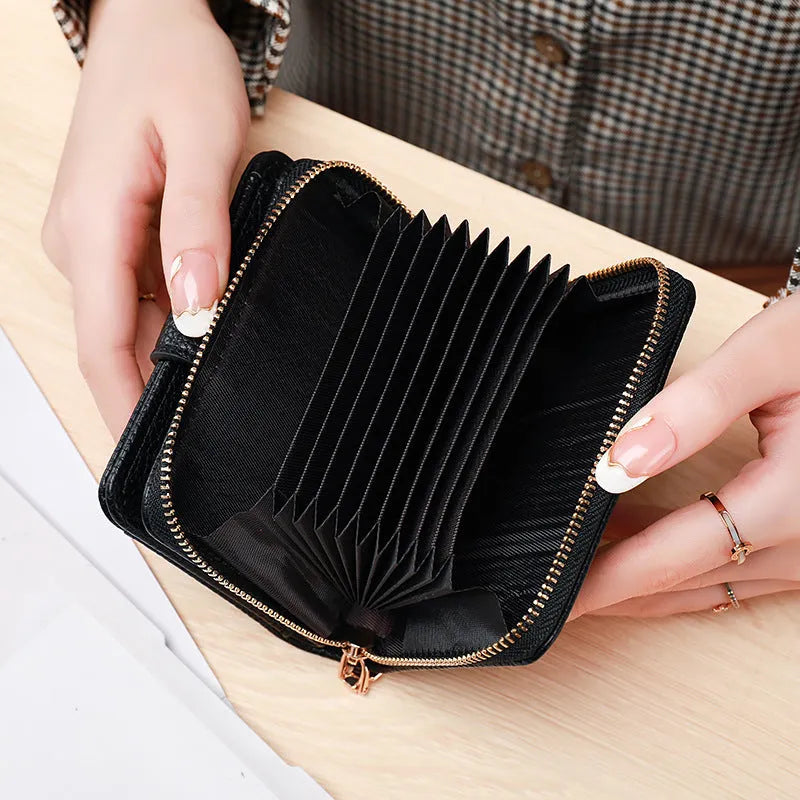 Ladies' short wallet with lychee pattern in pu leather, two-fold compact design
