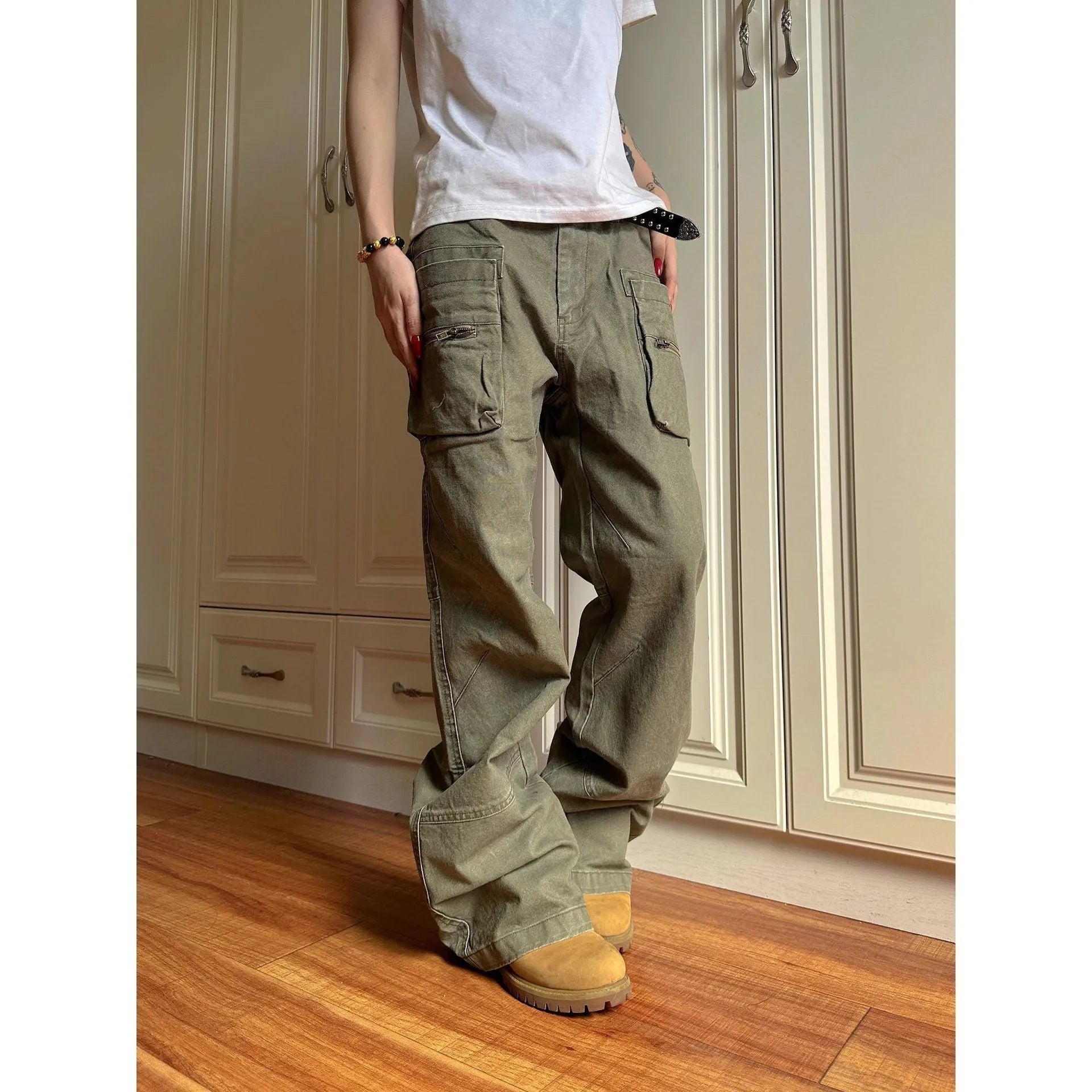 Green and black double zipper cotton casual pants with pockets in mid-waist workwear style