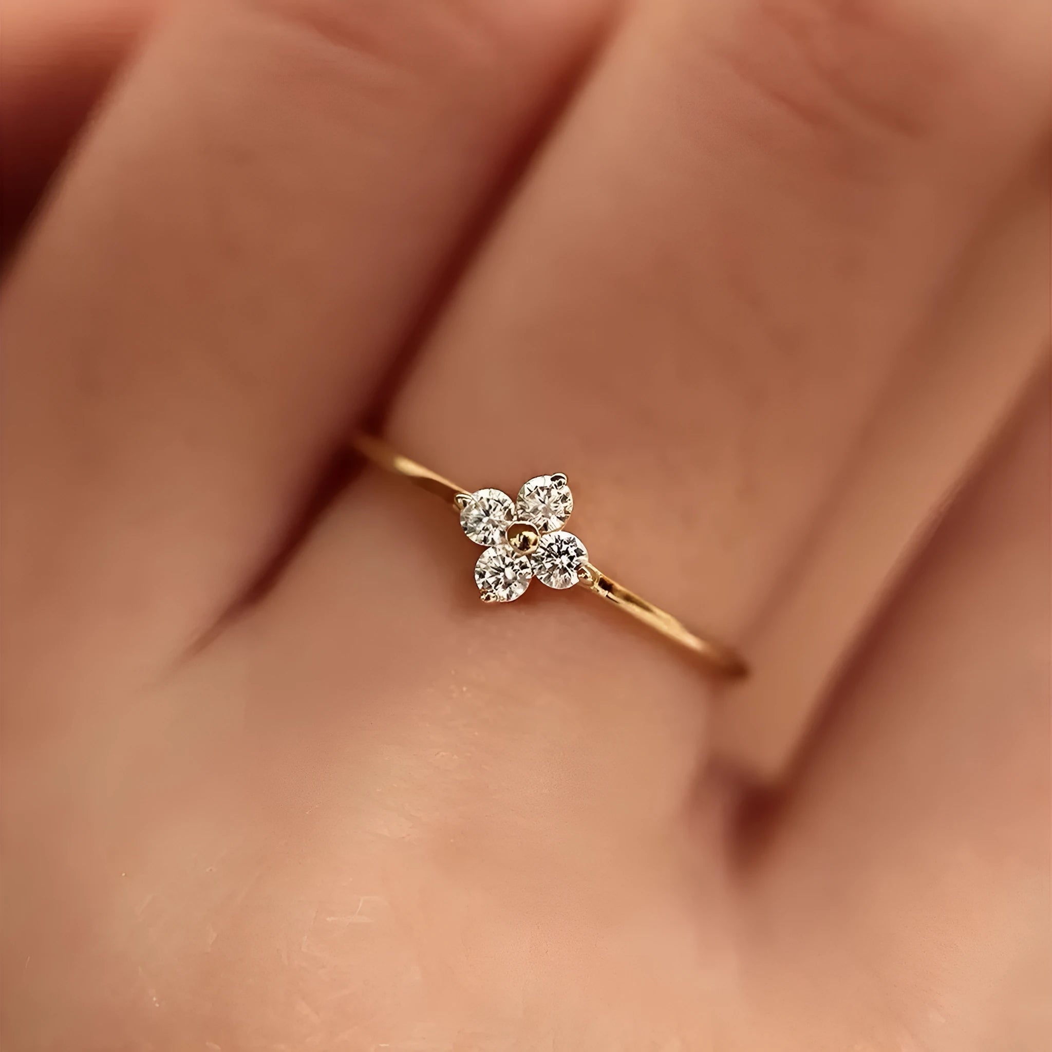 Four-leaf clover micro-inlaid zircon ring on copper base, yellow gold finish, geometric shape, women's ring