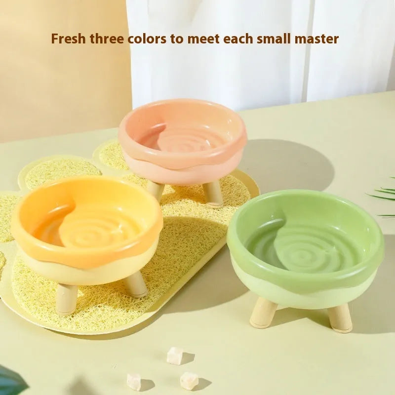 Donut Four Legs cat bowl in PP plastic, 300ml, stable four-leg design for anti-spill feeding