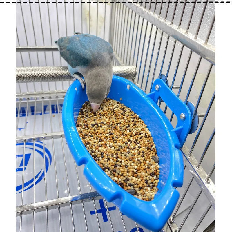 Small plastic multifunctional feeder bird bathtub with 10 balls for pet birds