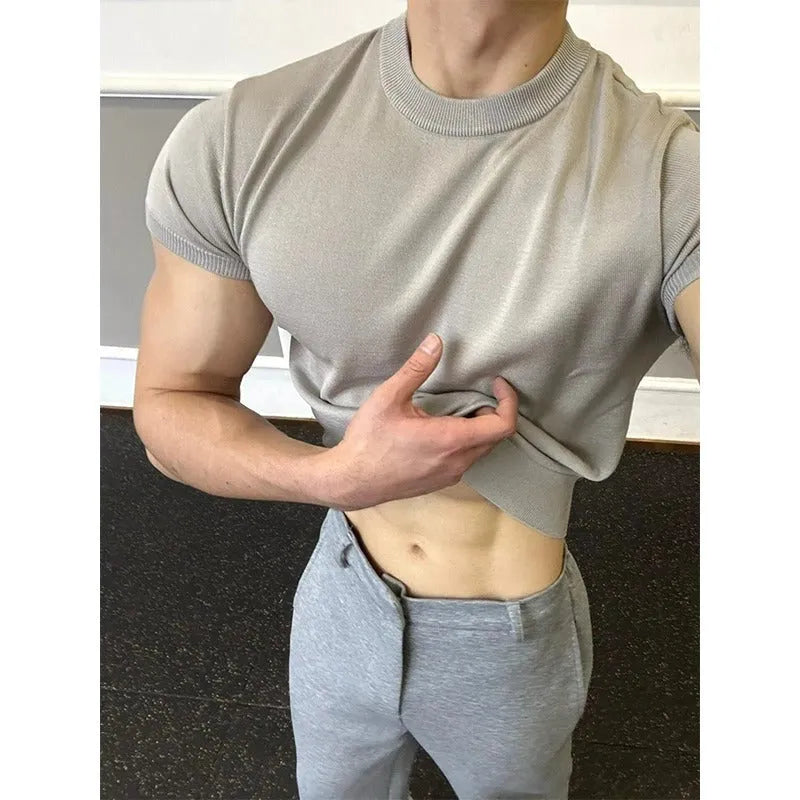 Men's knitted slim fit short sleeve t-shirt with thread cuff-closing in solid colour options