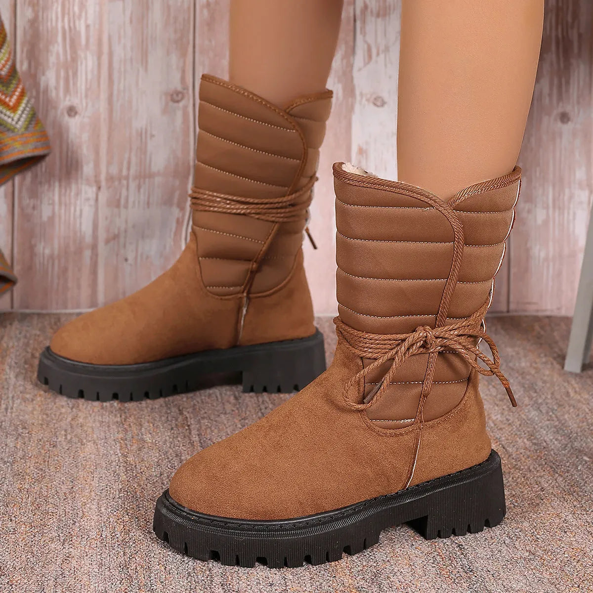 Women's chunky heel mid-calf snow boots in suede with fleece lining and lace-up front