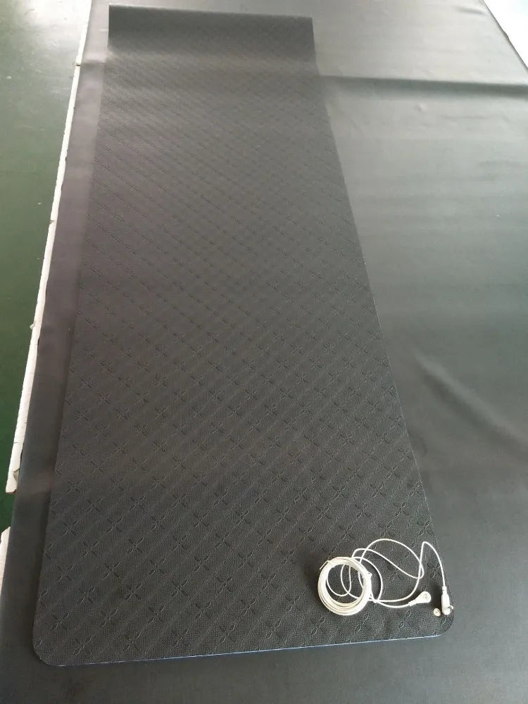 Blue conductive grounding yoga mat with plants pattern measuring 182 x 61 cm with 5mm thickness