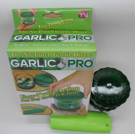 Transparent PP plastic garlic peeler kitchen gadget showing 8.5cm dimensions