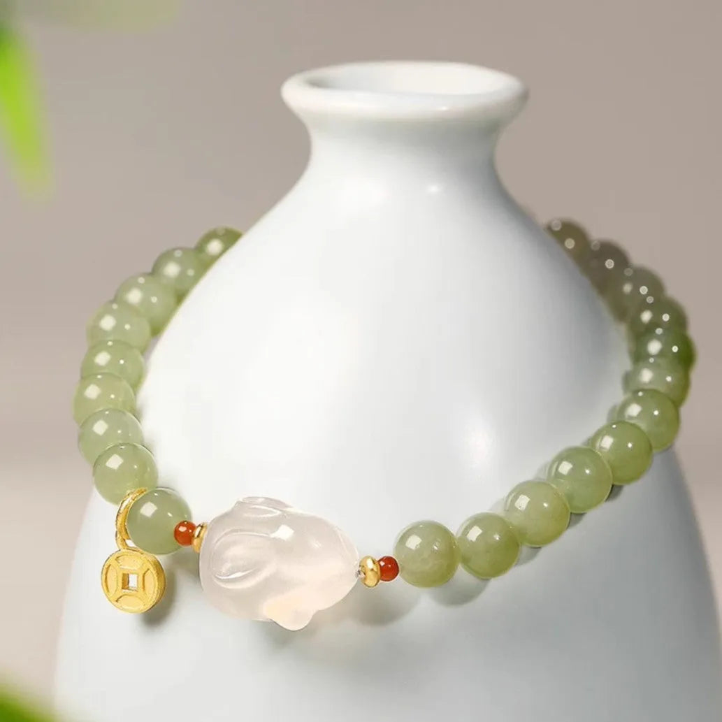 Hetian jade rabbit bracelet for women with animal zodiac design and glass construction