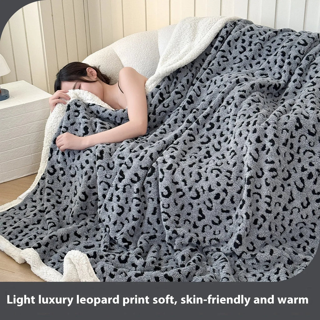 Double-layer cationic leopard jacquard taffeta blanket showing animal print pattern design