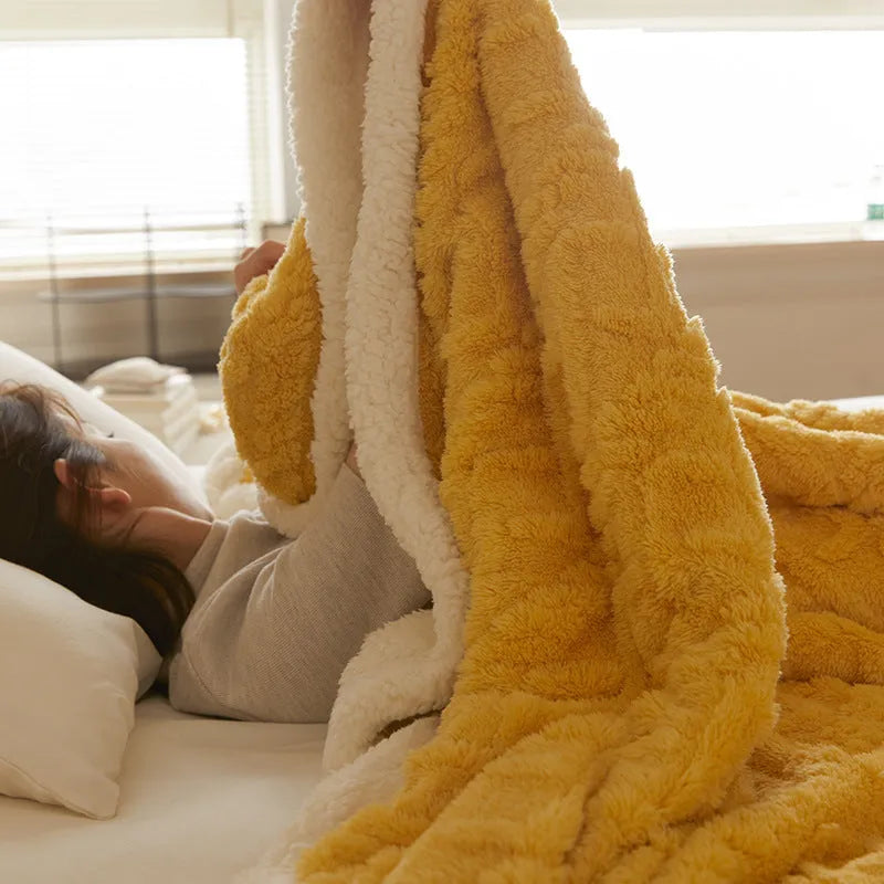 Polyester flannel winter blanket 180x200cm in tea green colour with taffeta texture