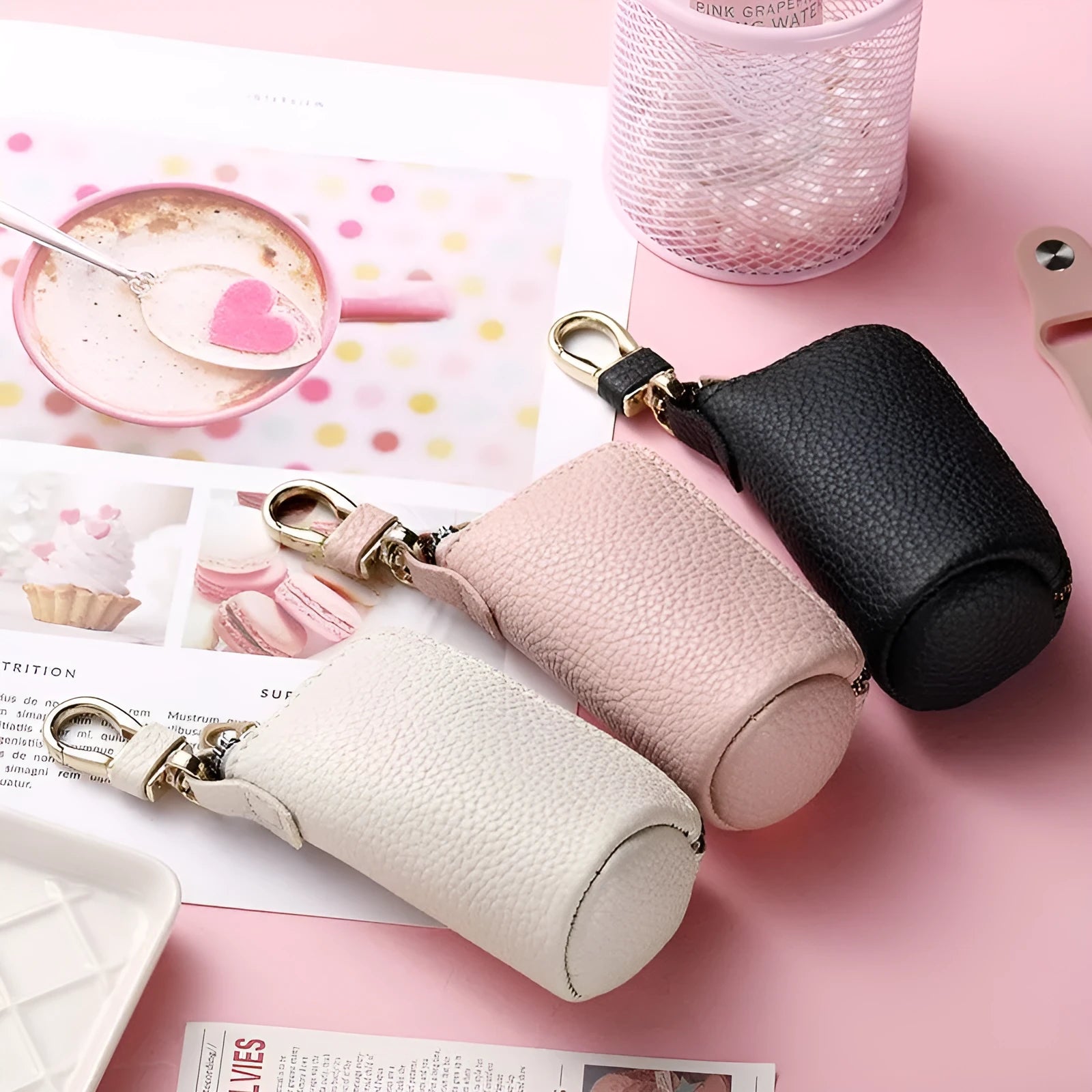 Men's zipper key case in waterproof PU leather with multiple compartments