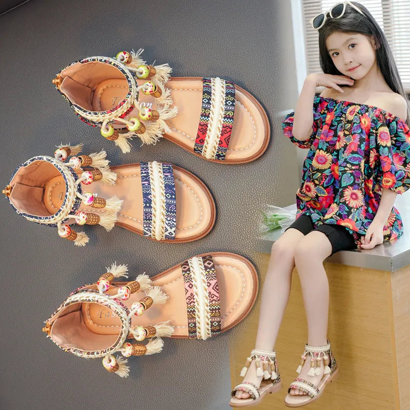 Retro children's roman sandals with beaded detail and back zipper in black