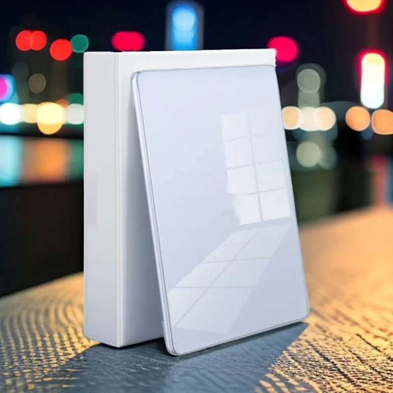 Transparent protective shell for MacBook Pro and Air laptops on a table