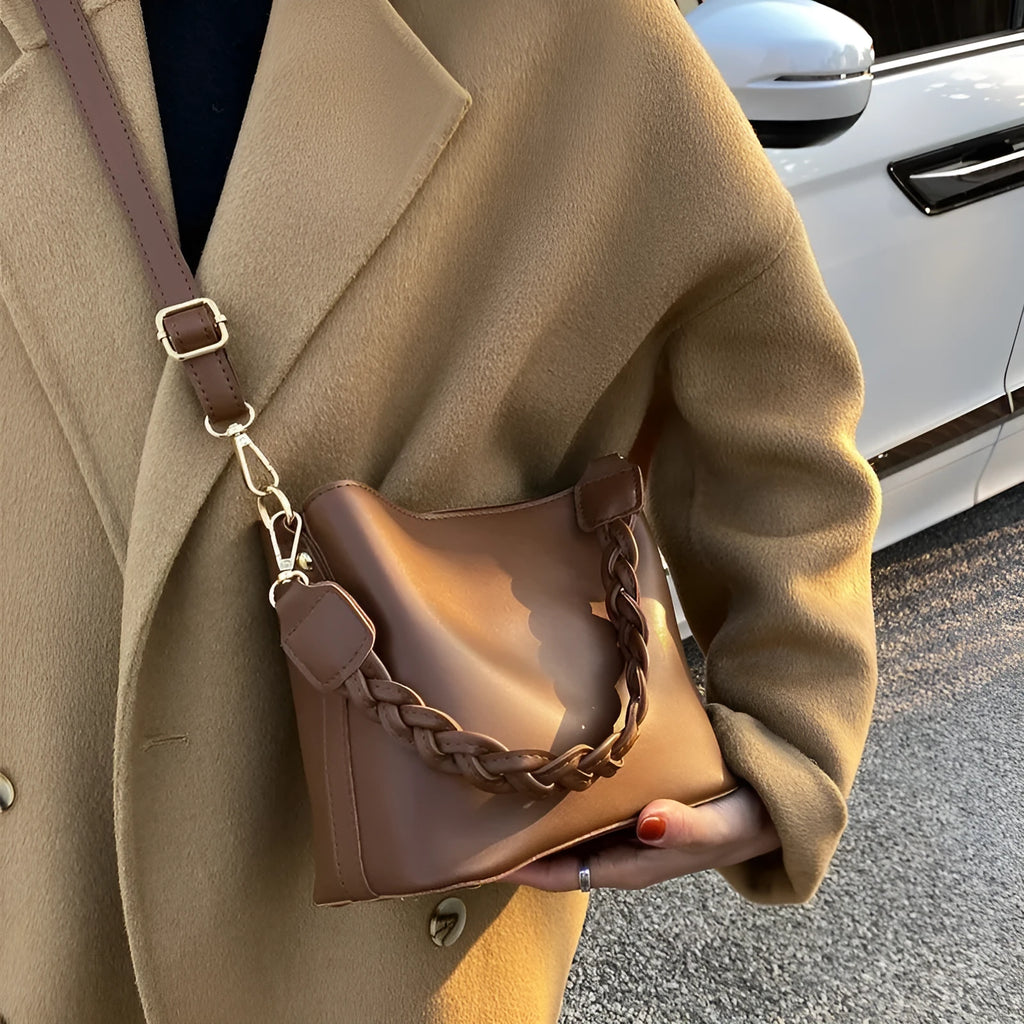 Retro woven PU leather one-shoulder crossbody underarm bucket bag in khaki colour.