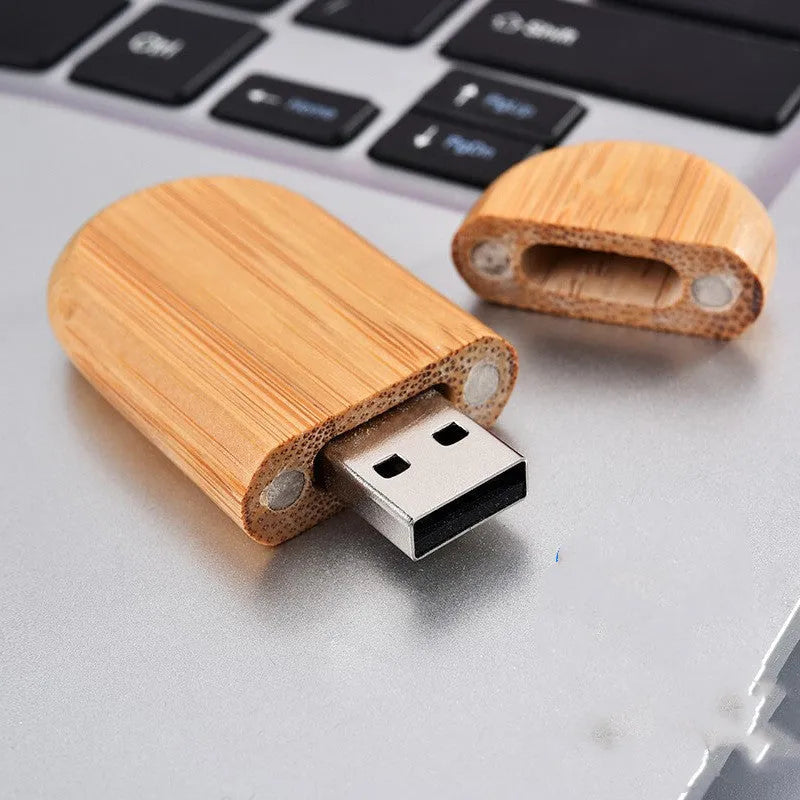 Wooden USB drive gift set in maple wood with coordinating gift box, USB 2.0 interface