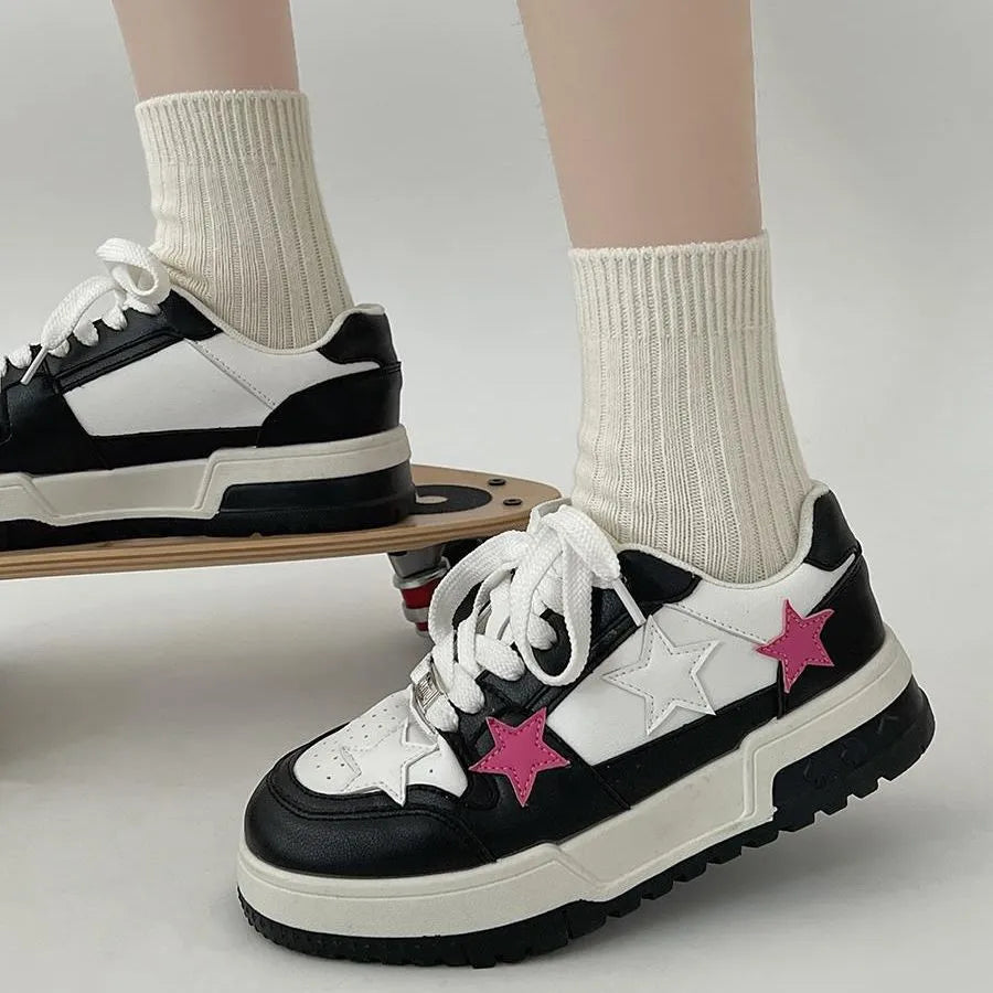 Women Korean style low-top sneakers in solid black, PU leather, round toe, front lace-up