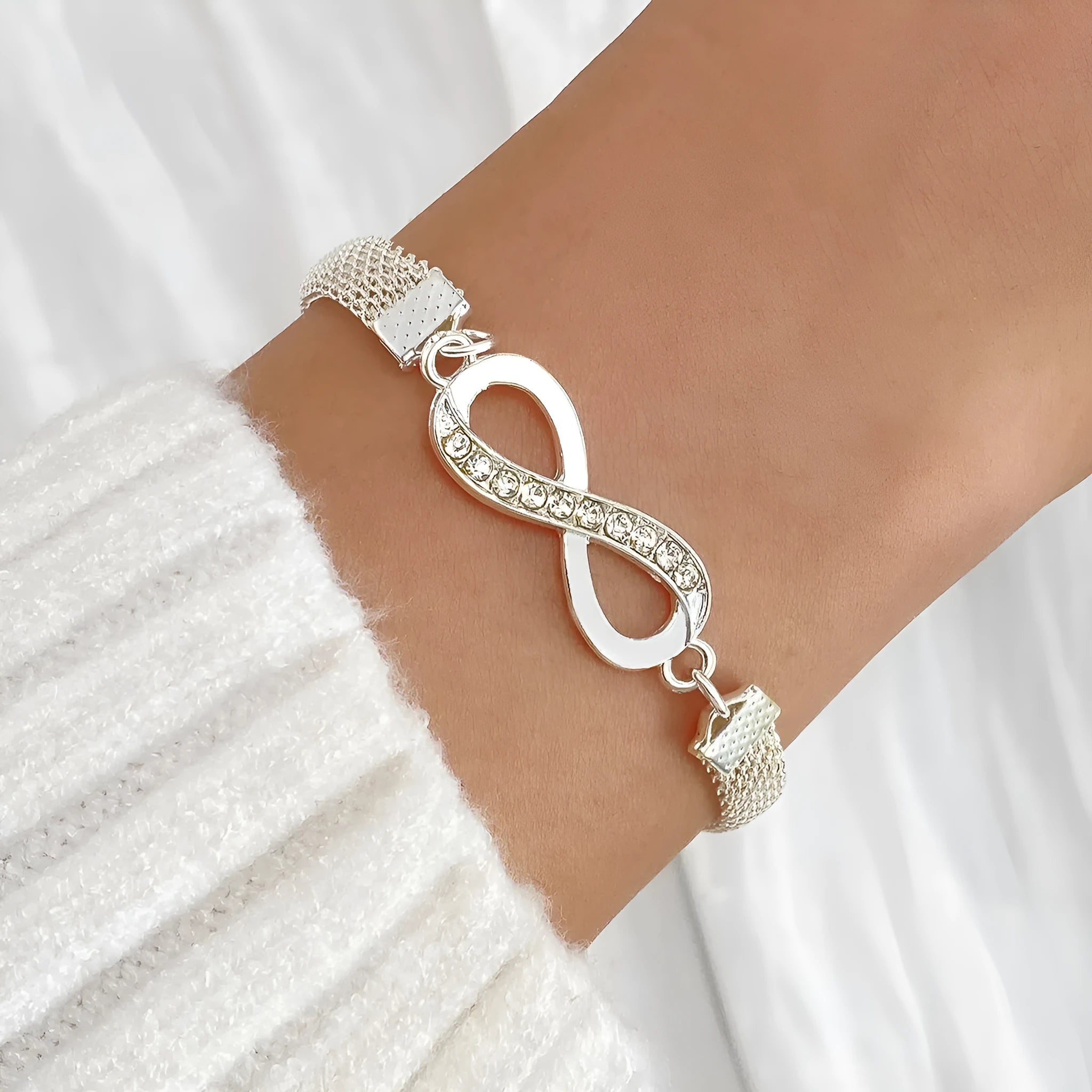 Silver-plated zinc alloy bracelet with geometric infinite design for women