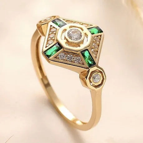 Square geometric women's ring with green simulated diamond centrepiece in ins style fashion jewellery