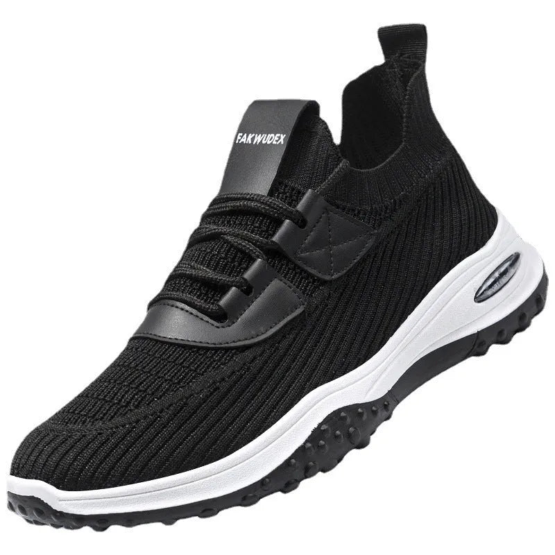 Men's Flyknit low-top running shoes in black with mesh upper and lace-up front.