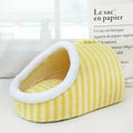 Thickened 3D dog bed with removable sponge in striped pattern