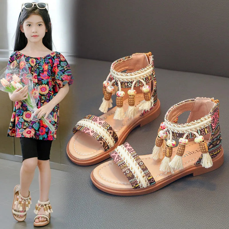 Retro children's roman sandals with beaded detail and back zipper in black