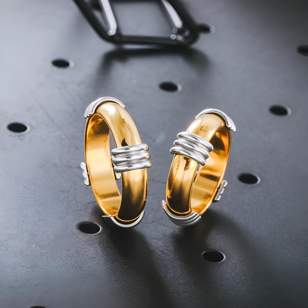 Gold electroplated titanium steel unisex ring with letter number text modelling, sizes 6 Yard and 8 Yard.