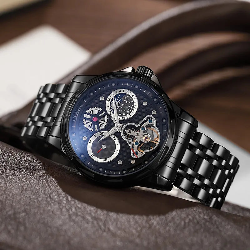 Men's automatic business watch with luminous hands on steel bracelet