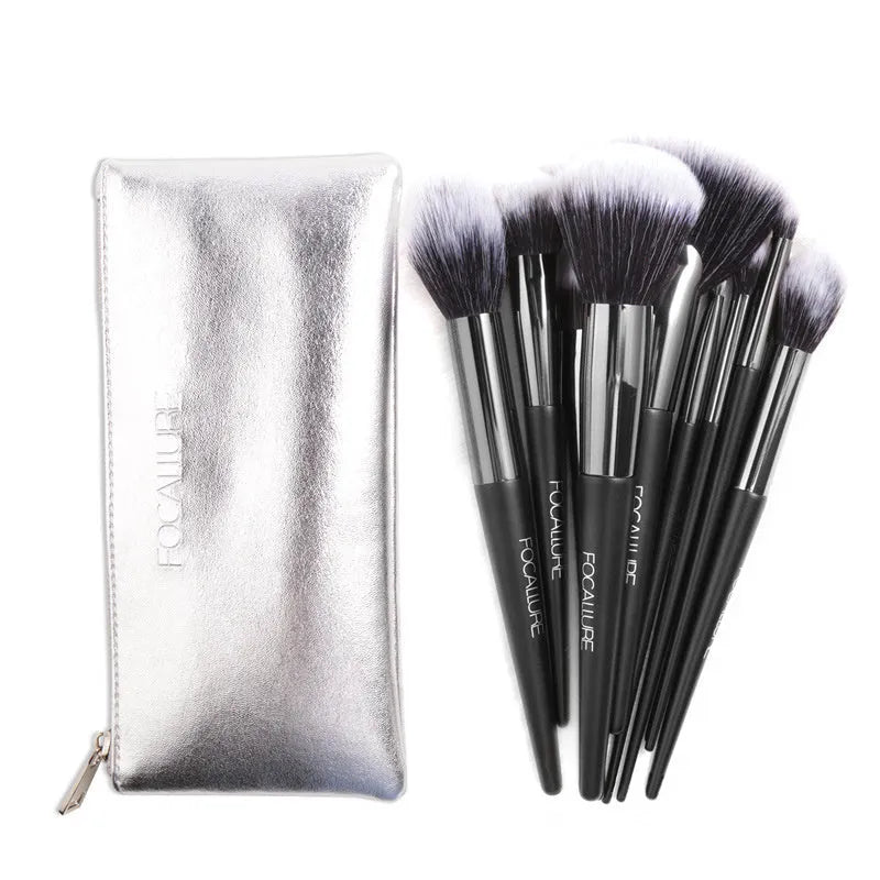 10-piece makeup brush set with artificial fibre heads, aluminium handles, powder and eyeshadow brushes, and a PU bag