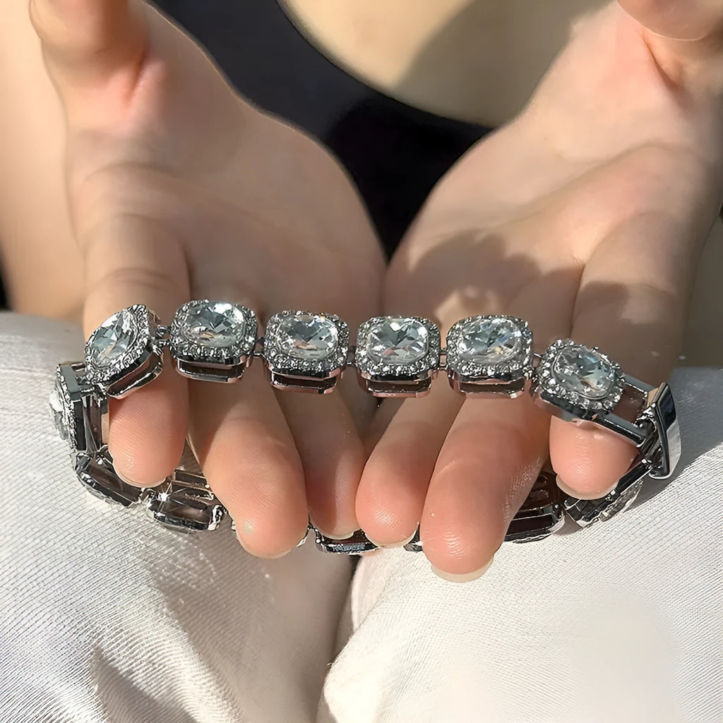 Hip-hop unisex full diamond geometric alloy bracelet in 18CM size on white background