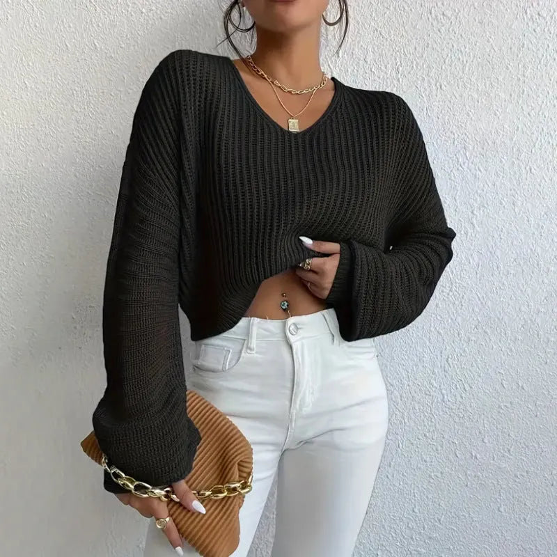 Solid colour long sleeve women's pullover top in a loose casual fit