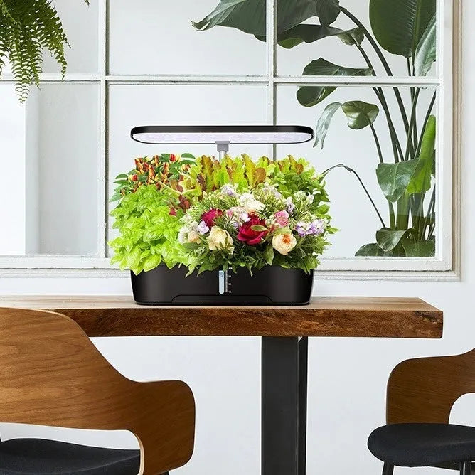 Household supplementary light sunlight plant growth lamp with 60 LED beads in black PVC shell