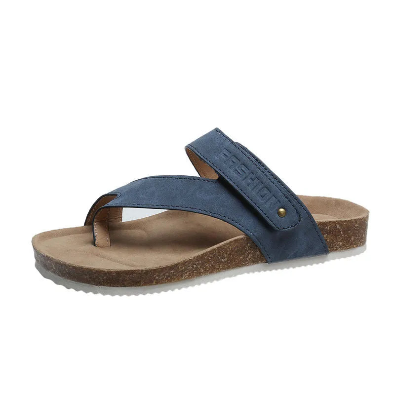 Flat toe ring thick-soled flip-flops in artificial PU with foam sole