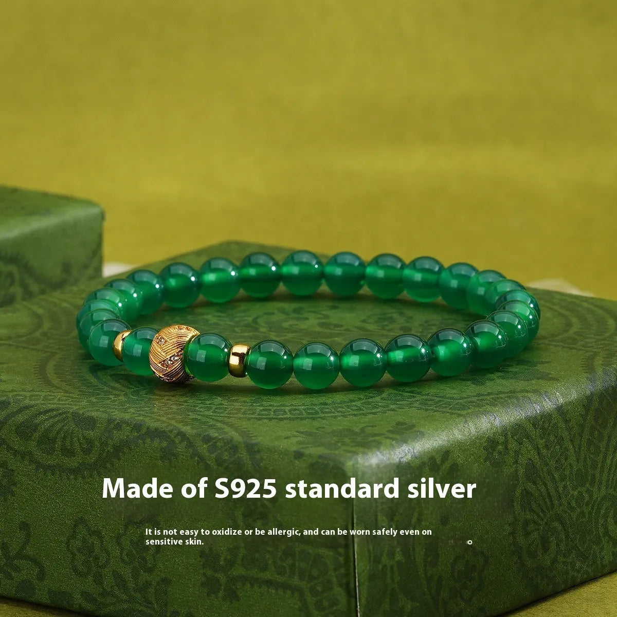 Green agate and S925 sterling silver bracelet with 6mm beads and yellow gold electroplated finish.