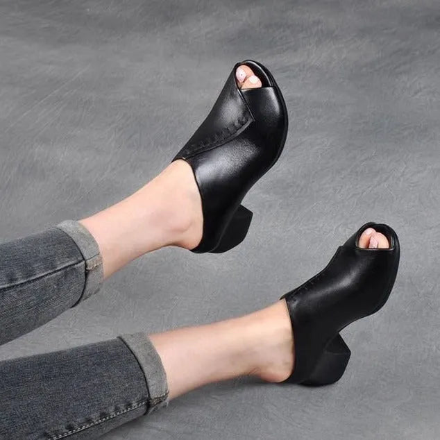 Women's black square heel peep-toe sandals with fish mouth scaffold design