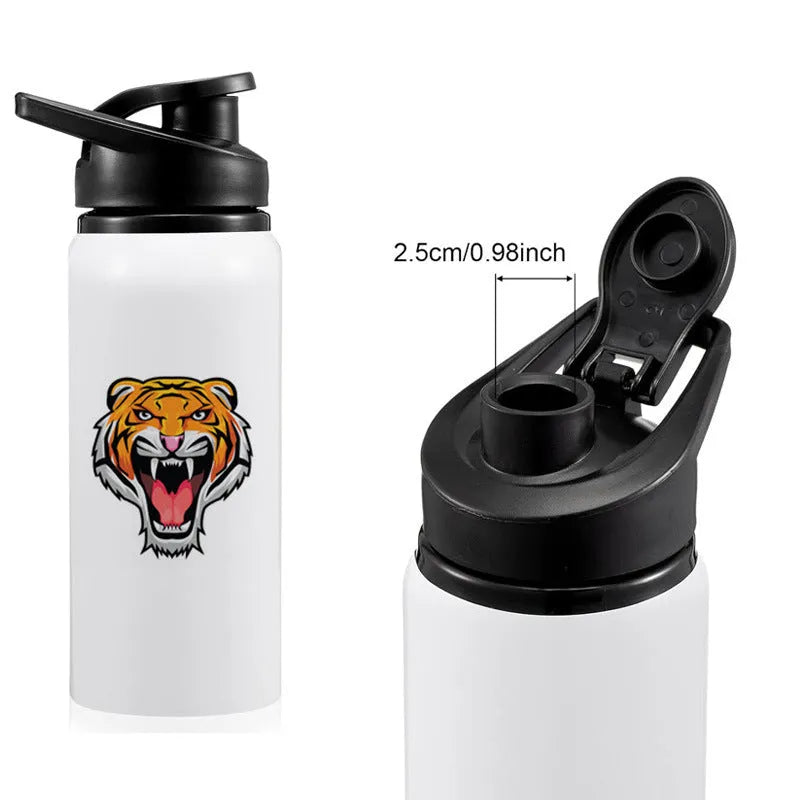 White aluminium sports water bottle for cycling with screw-on lid, shown in 600ml and 750ml sizes.