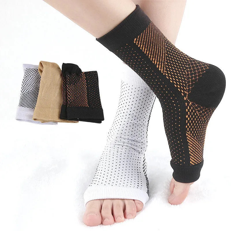 Short tube nylon basketball heel socks in white, black, skin colour, and copper.