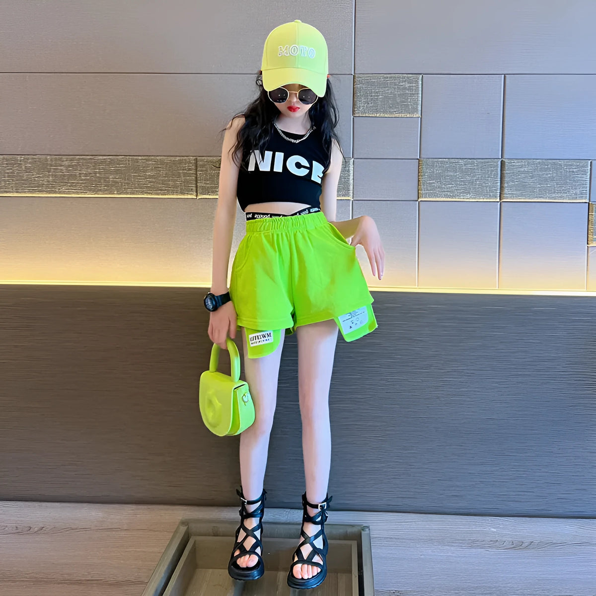 Girls casual cotton shorts and vest two-piece set in black top and green pants, pullover style