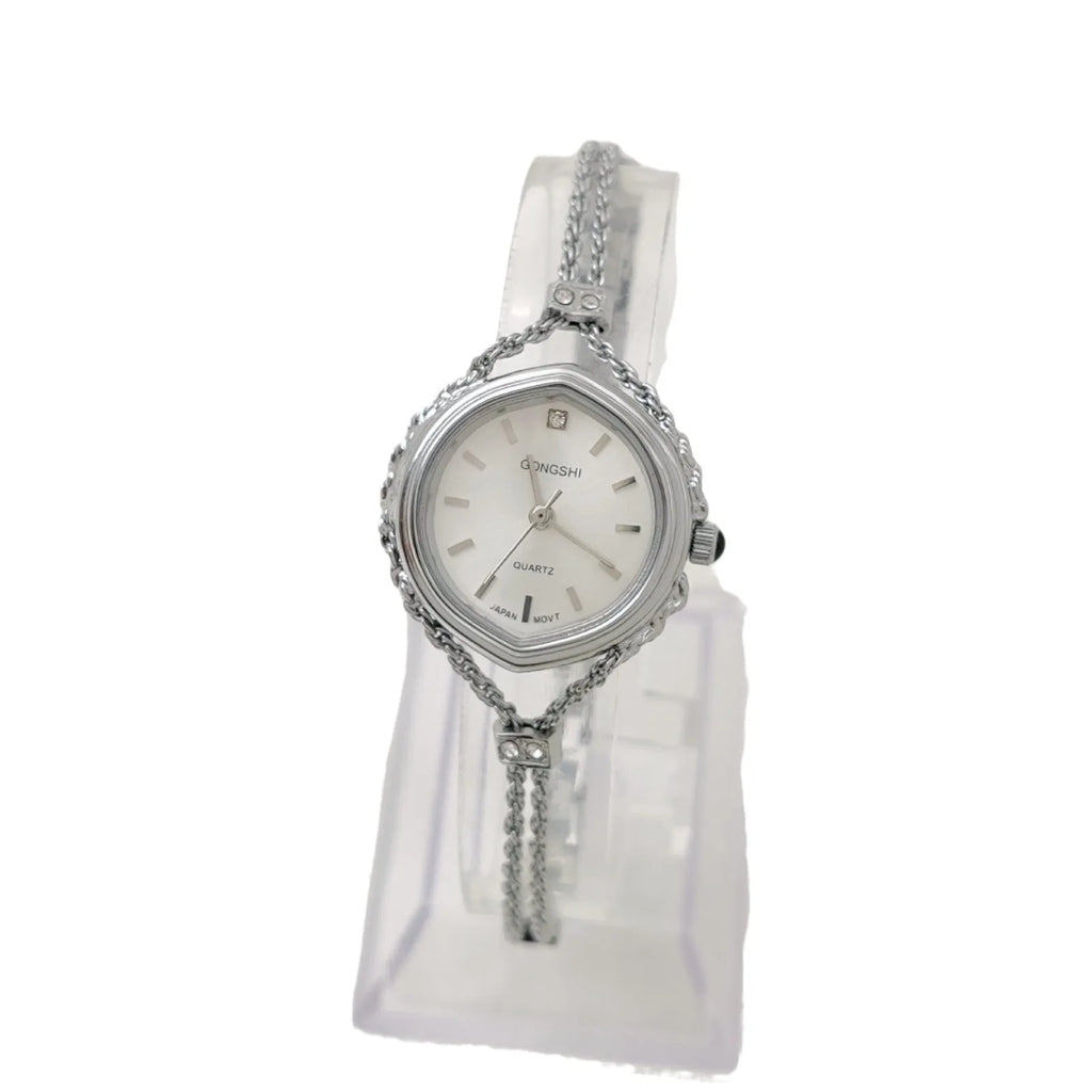 Women's mori style quartz watch with 25mm dial and chain strap in gold or silver colour