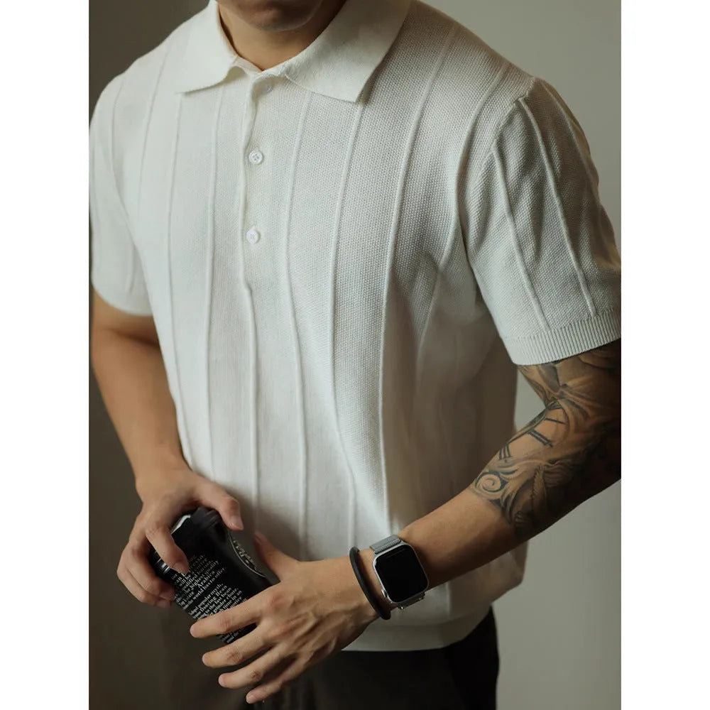 Men's solid colour polyester t-shirt in loose fit, available in black and white options