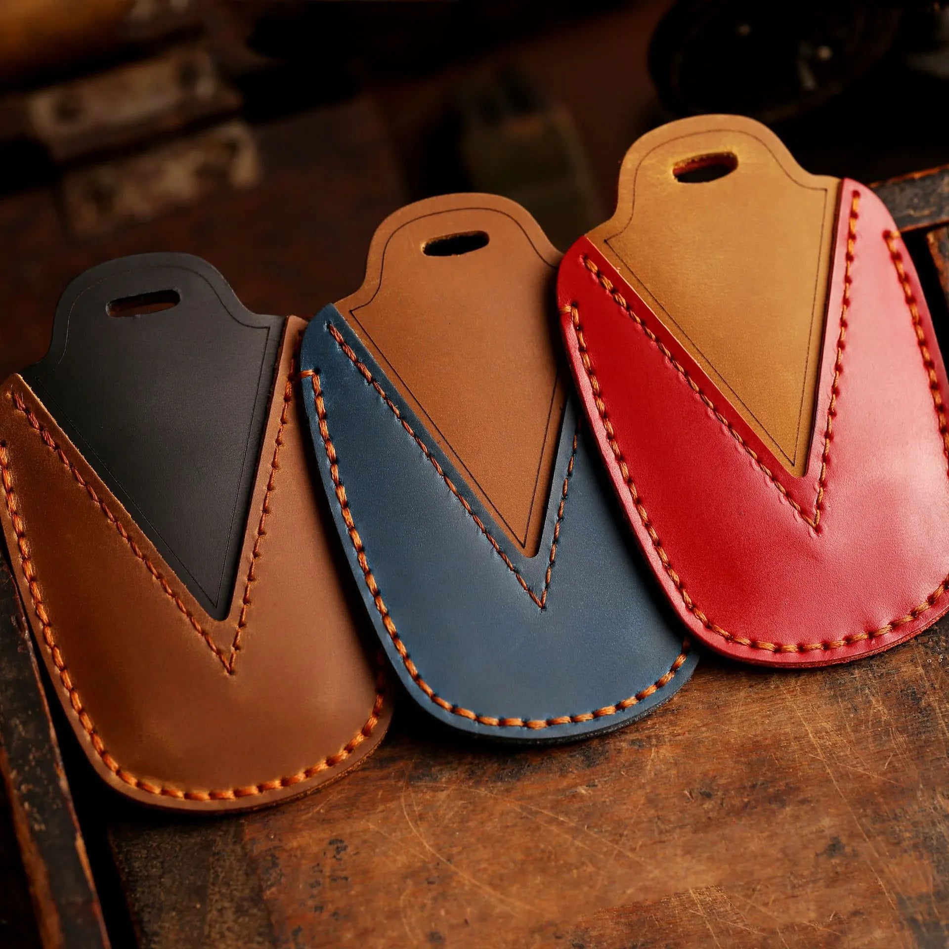 Crazy Horse leather car key case for 2 or 3 keys in cowhide with metal ring