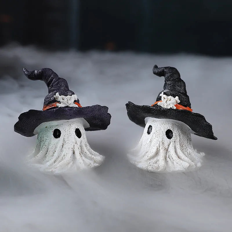 Purple and black resin wizard hat ornaments for Halloween and Christmas decoration