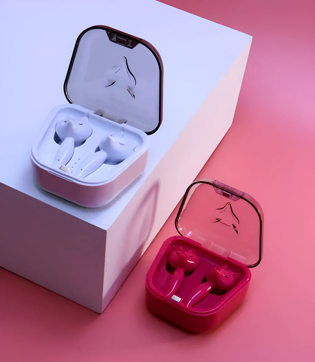Cartoon fox Bluetooth wireless headset in red or white with double stereo earplugs and Bluetooth 5.0