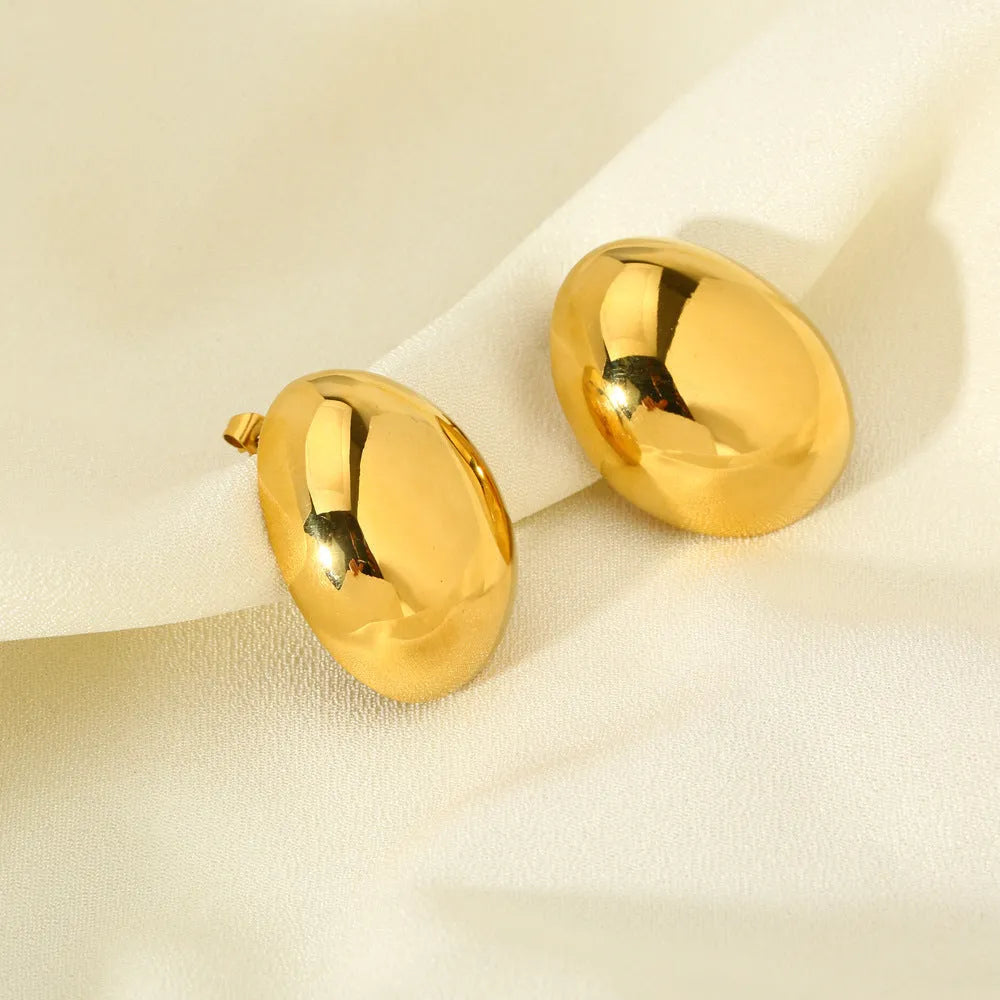 Geometric line design stainless steel ear studs with a glazed electroplated finish in colour DFE139.