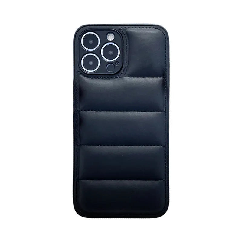 Solid colour TPU and PC back cover phone case for iPhone 14, 14 Pro, 14 Pro Max and 14 Plus in black, yellow, orange, green, blue, silver and white