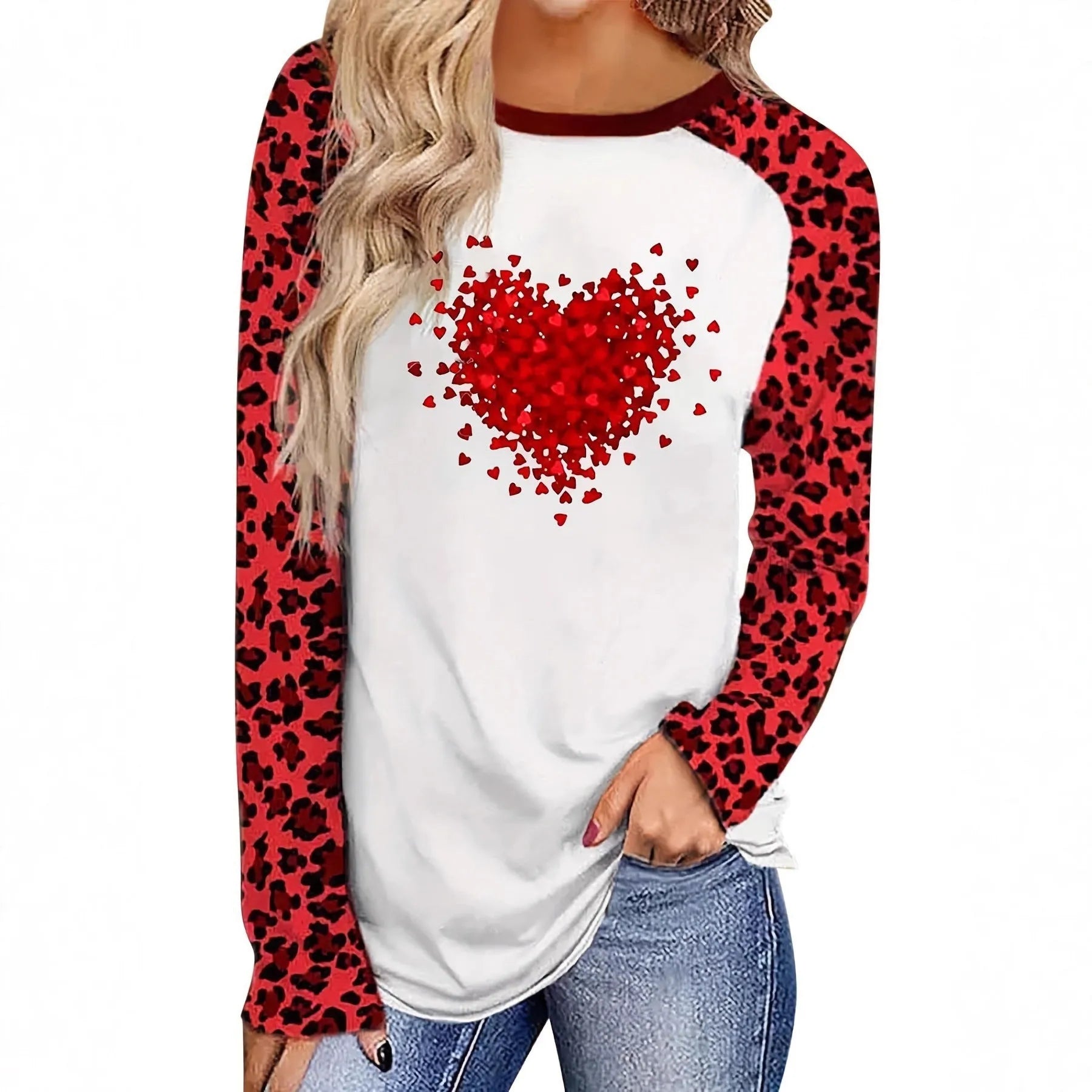 Plus size women's printed long sleeve polyester t-shirt in regular fit sweatshirt style