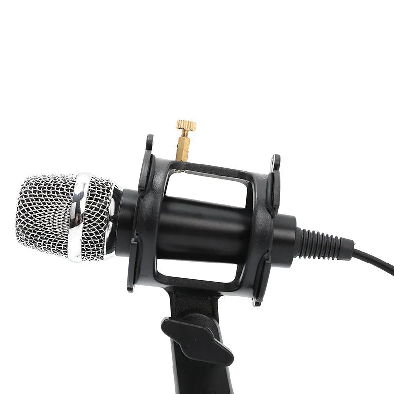 Black condenser microphone on adjustable aluminium stand with USB and 3.5mm cables for computer and mobile streaming