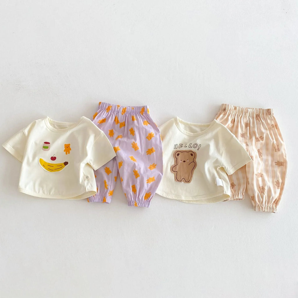 Children's bear patch cartoon T-shirt and shorts two-piece set in khaki colour, cotton-polyester blend, short sleeves and shorts