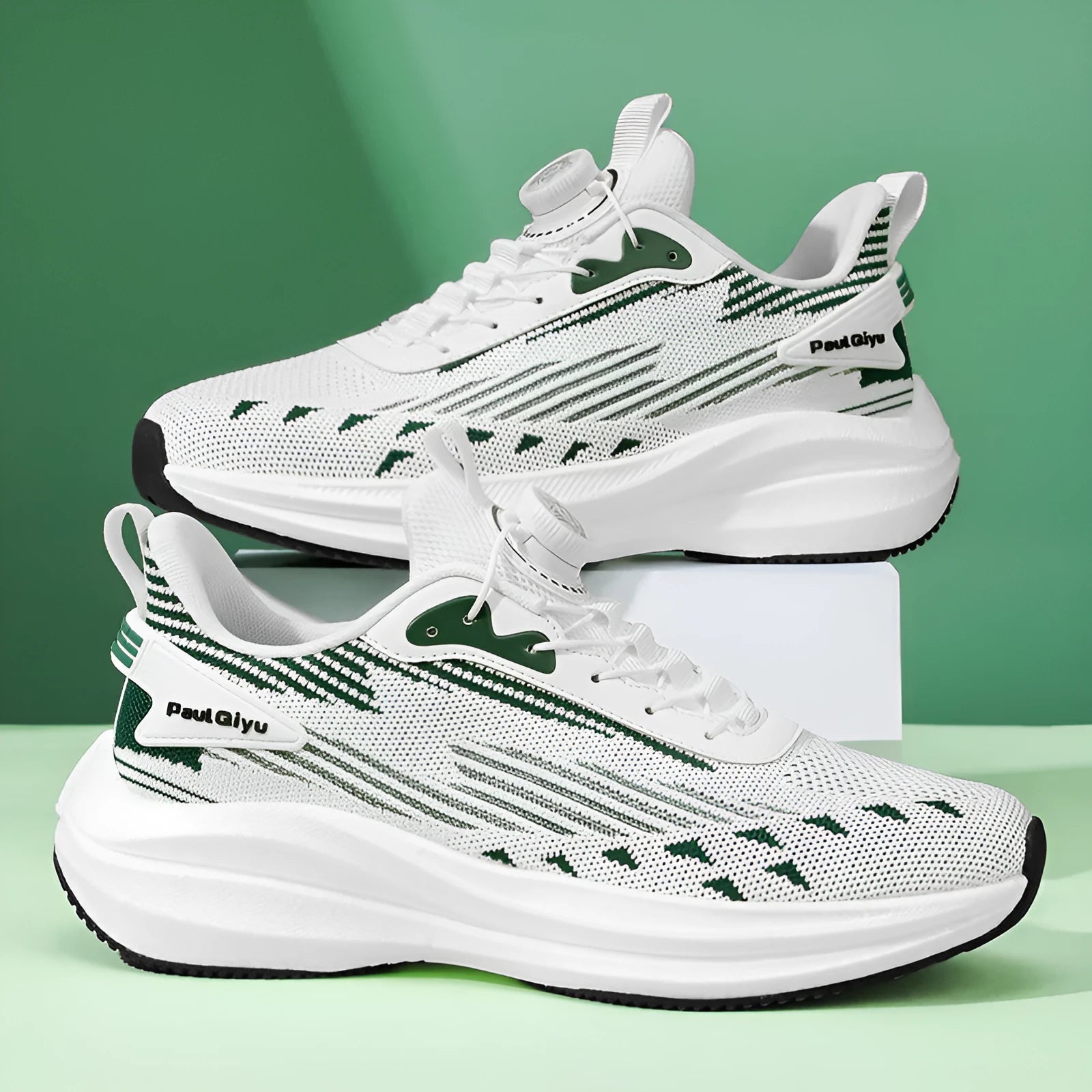 Men's low-top running shoes in white and green with Fly-knit mesh upper, rotating buckle, and TPU sole.