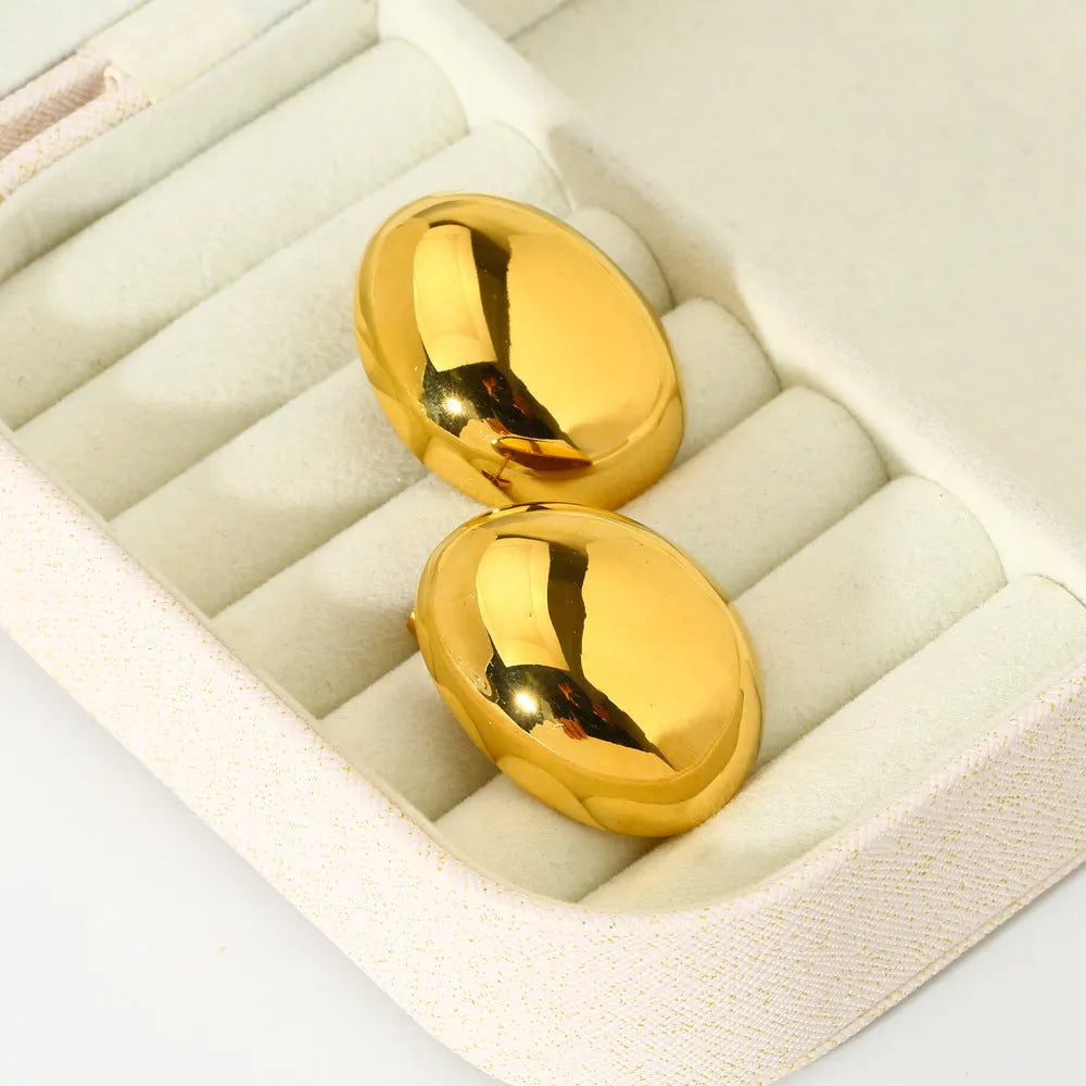 Geometric line design stainless steel ear studs with a glazed electroplated finish in colour DFE139.