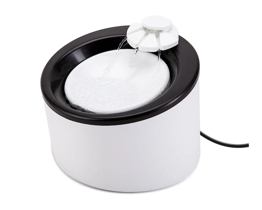White plastic automatic drinking machine for cats and dogs with USB power cable