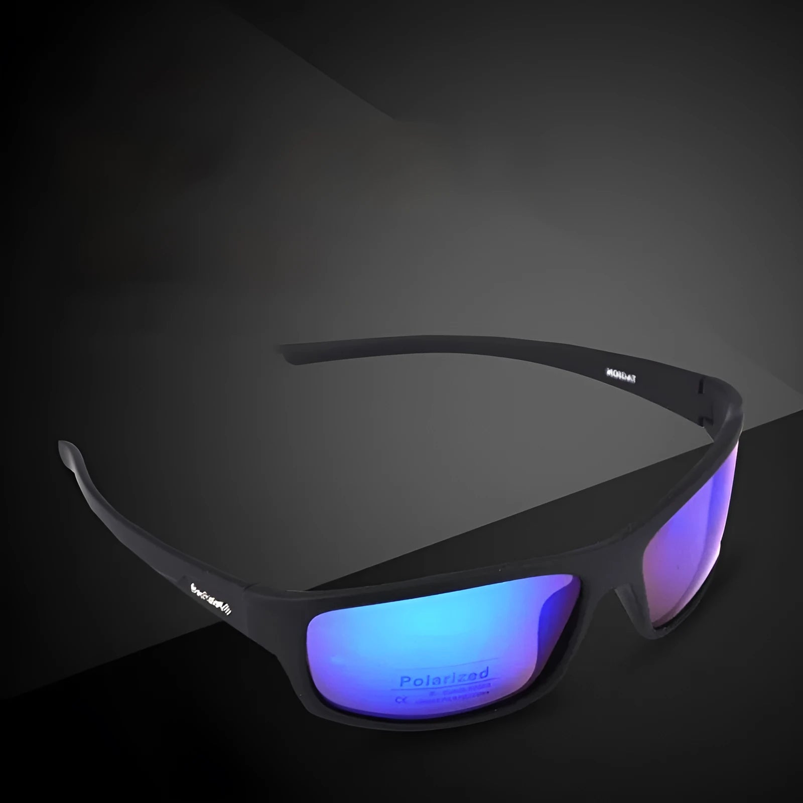 Polarized sunglasses for men and women with PC lens in bright black and gray finish