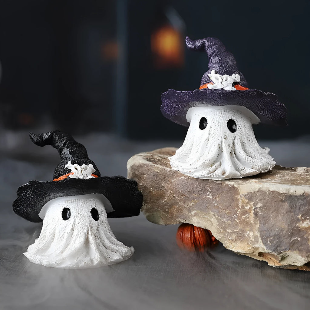Purple and black resin wizard hat ornaments for Halloween and Christmas decoration